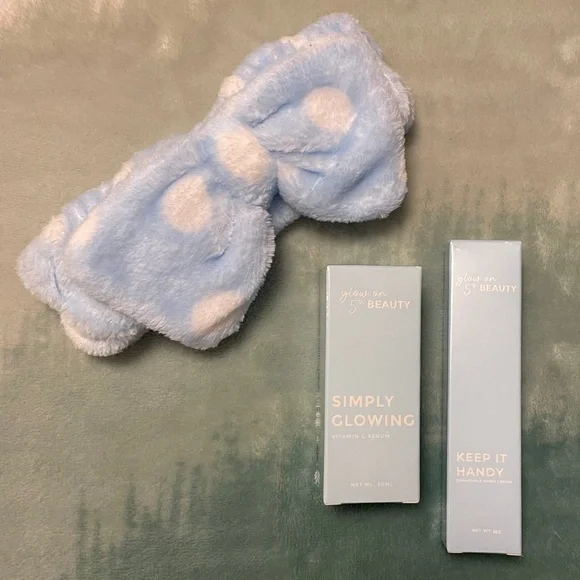 Glow on 5th Simply Glowing Vitamin C Serum & Keep It Handy Hand Cream - BUNDLE - Picture 1 of 10